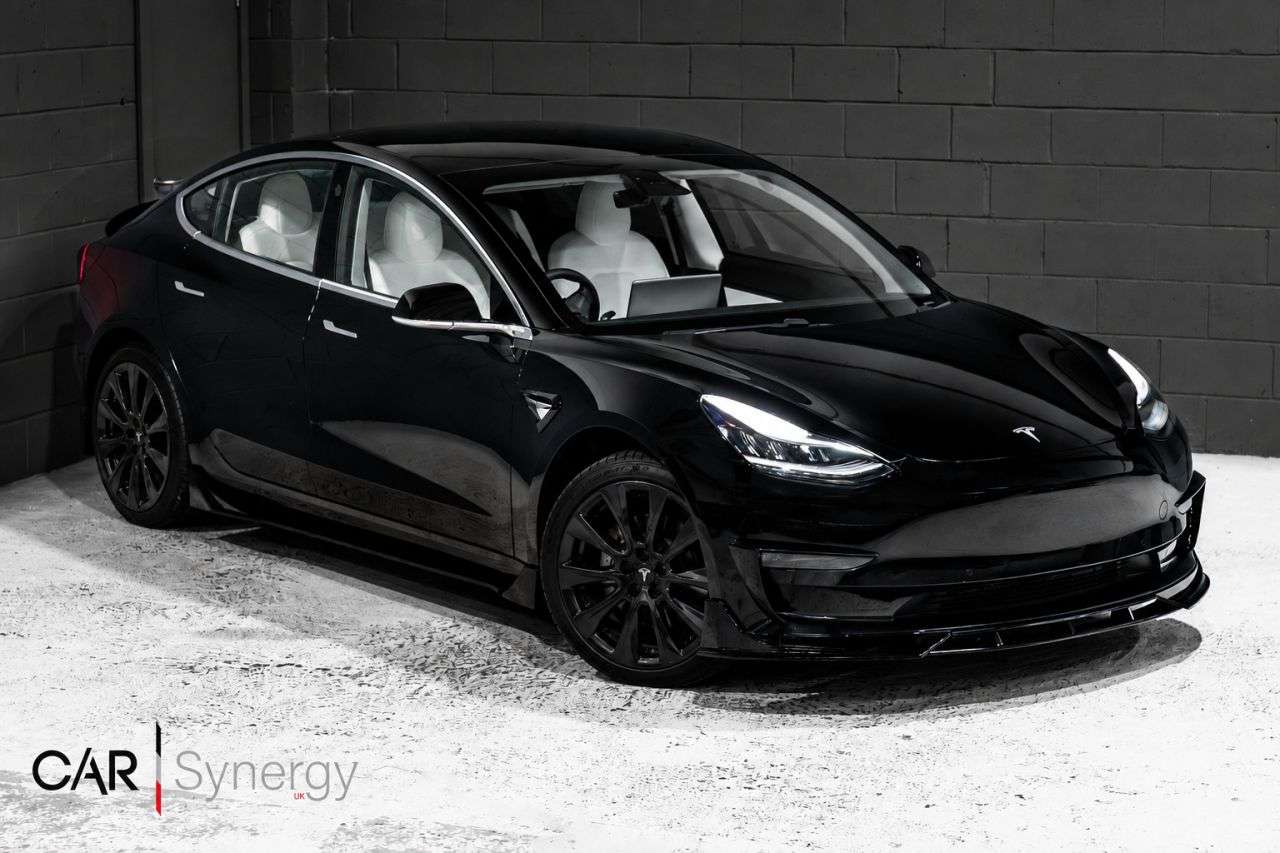 A 2020 TESLA MODEL 3 (Dual Motor) Long Range Saloon 4dr Electric Auto 4WDE (346 ps) / 2 YEAR TES A 2020 TESLA MODEL 3 (Dual Motor) Long Range Saloon 4dr Electric Auto 4WDE (346 ps) / 2 YEAR TES