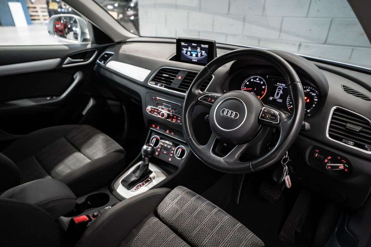 2017 AUDI Q3 2017 AUDI Q3