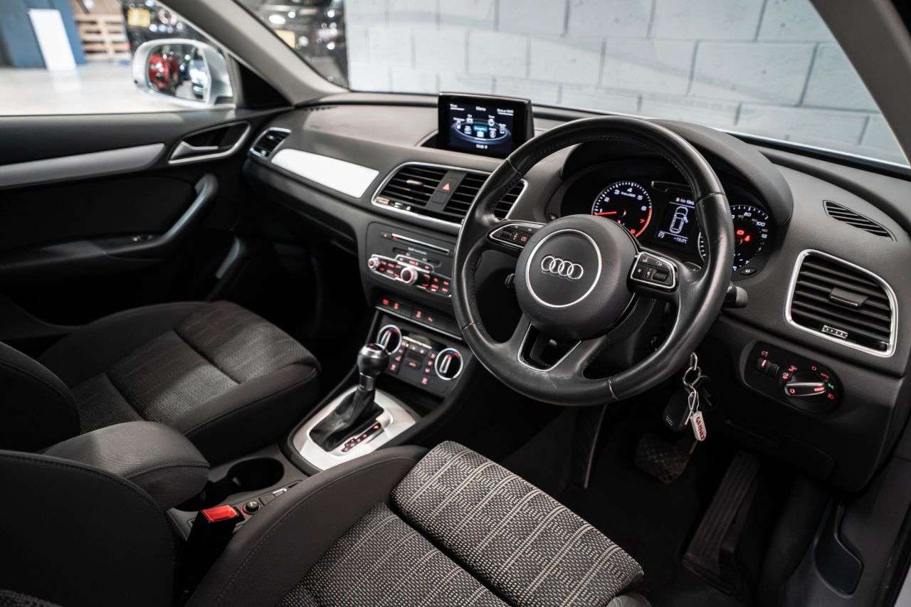 2017 AUDI Q3 2017 AUDI Q3