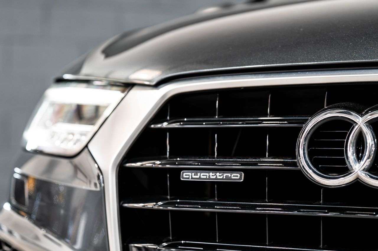 2018 AUDI Q3 2018 AUDI Q3