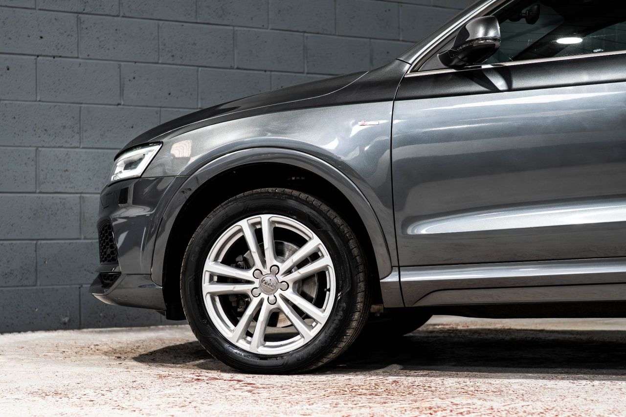 2018 AUDI Q3 2018 AUDI Q3