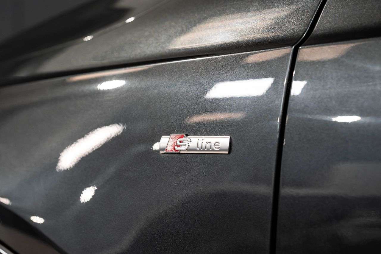 2018 AUDI Q3 2018 AUDI Q3