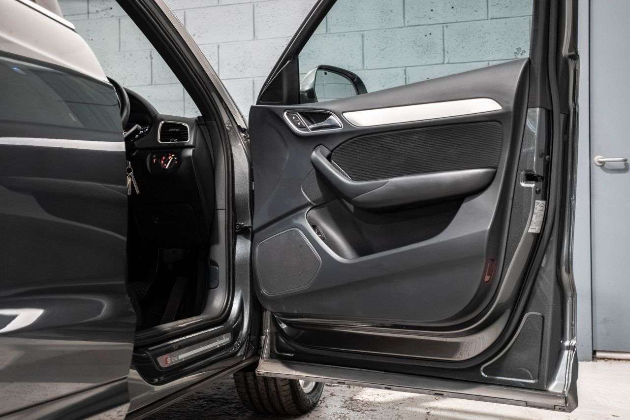 2018 AUDI Q3 2018 AUDI Q3