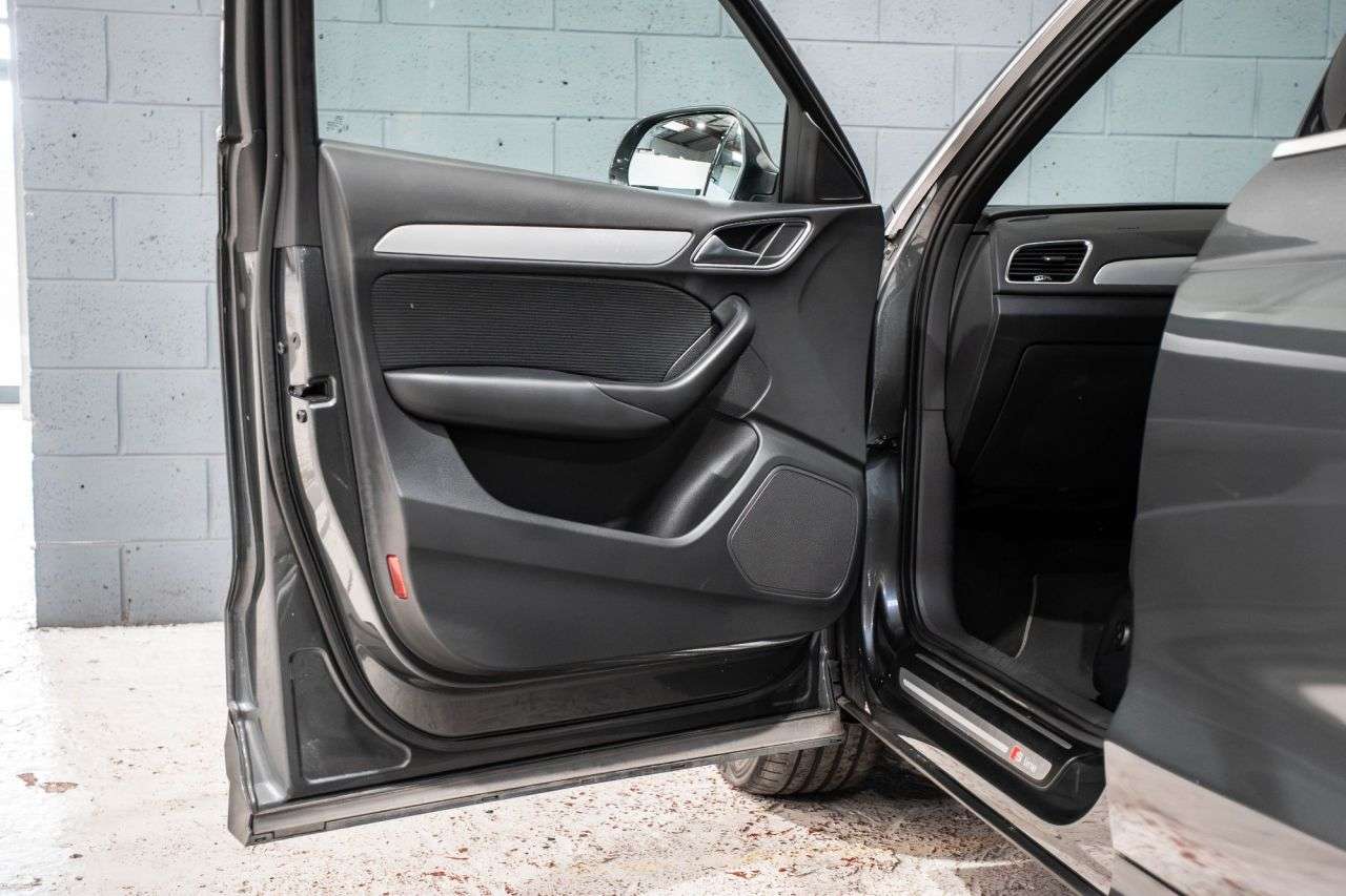 2018 AUDI Q3 2018 AUDI Q3