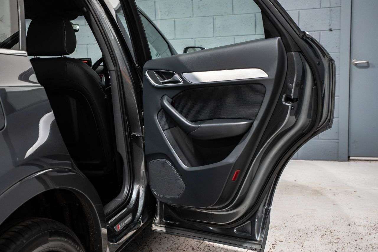 2018 AUDI Q3 2018 AUDI Q3