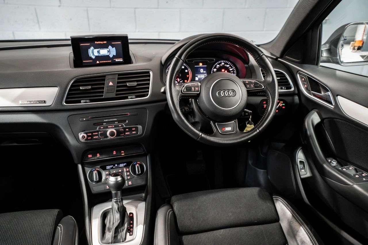 2018 AUDI Q3 2018 AUDI Q3
