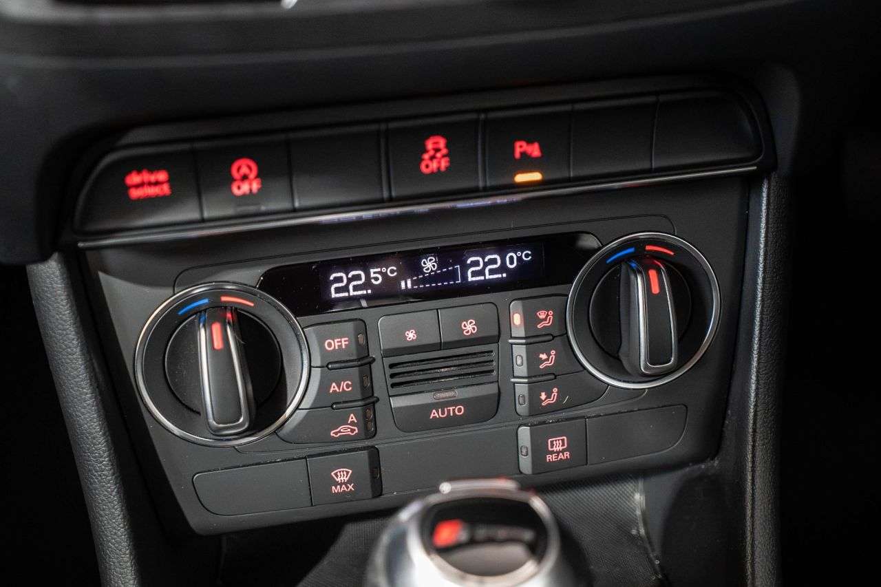 2018 AUDI Q3 2018 AUDI Q3