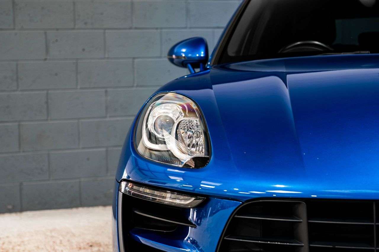 2018 PORSCHE MACAN 2018 PORSCHE MACAN