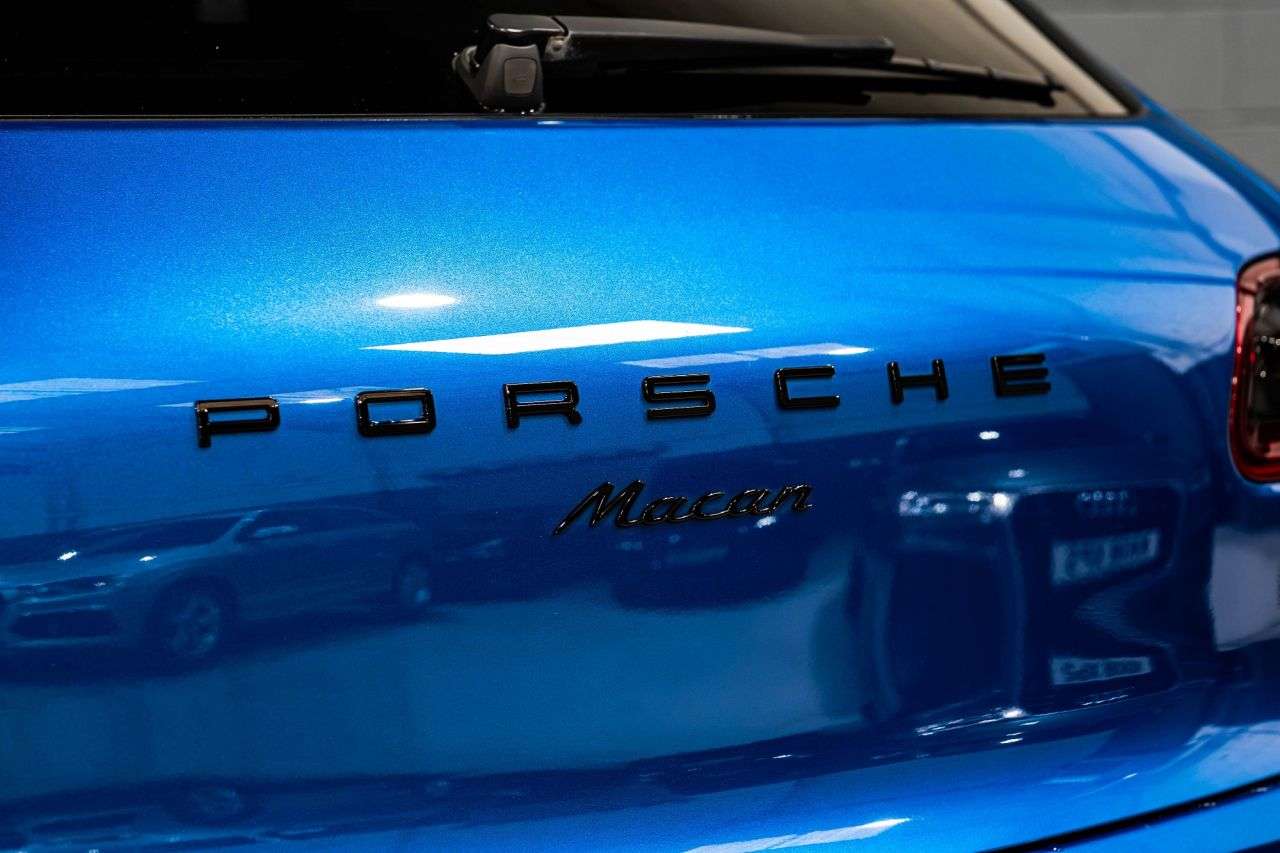 2018 PORSCHE MACAN 2018 PORSCHE MACAN
