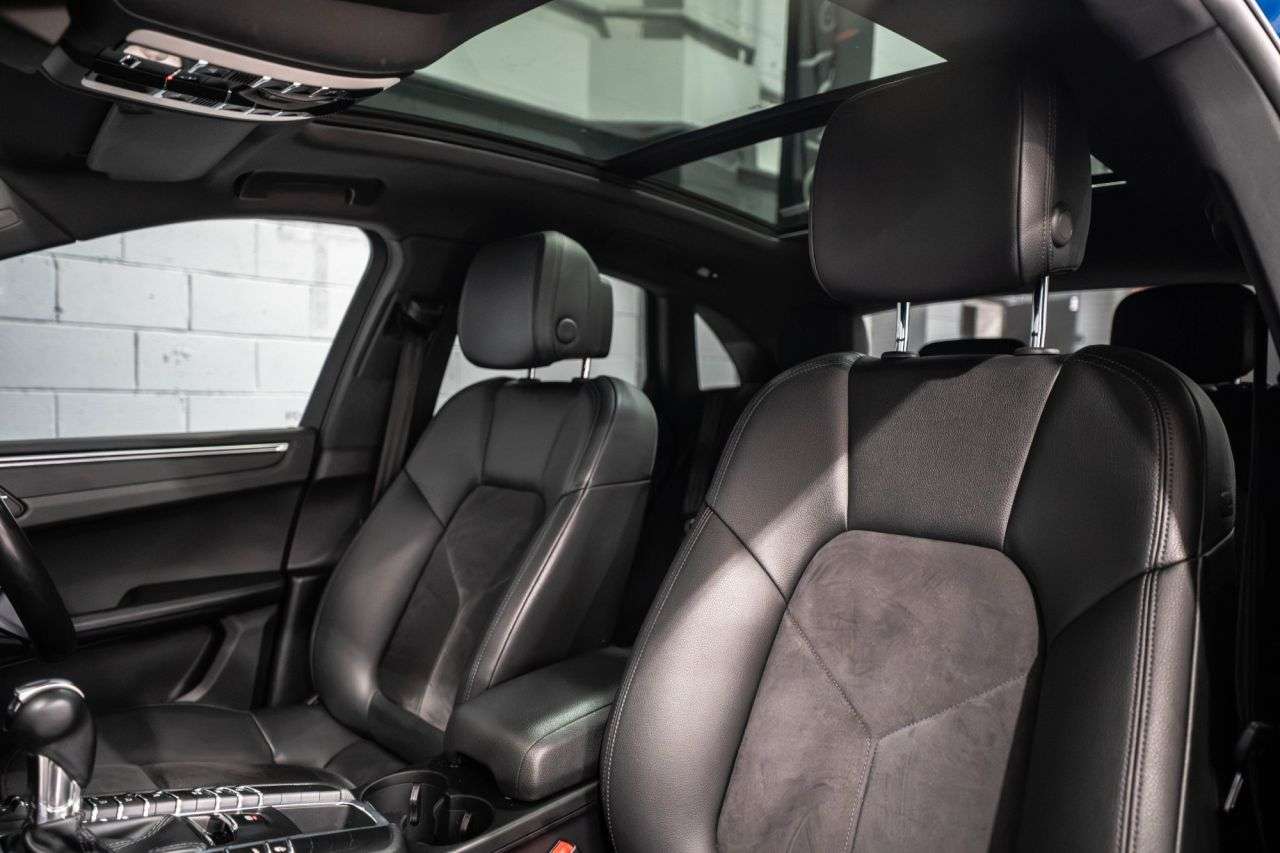 2018 PORSCHE MACAN 2018 PORSCHE MACAN