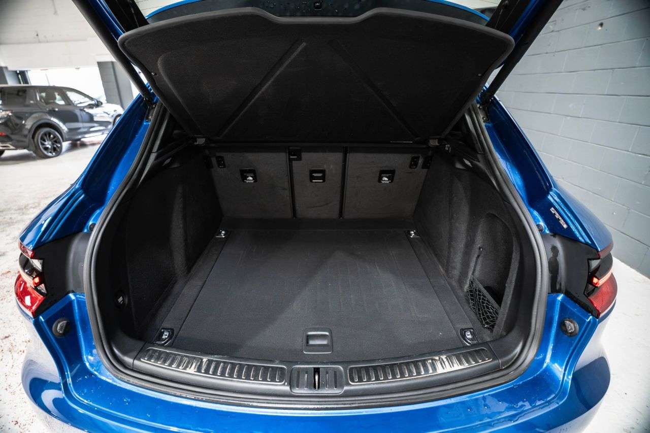 2018 PORSCHE MACAN 2018 PORSCHE MACAN