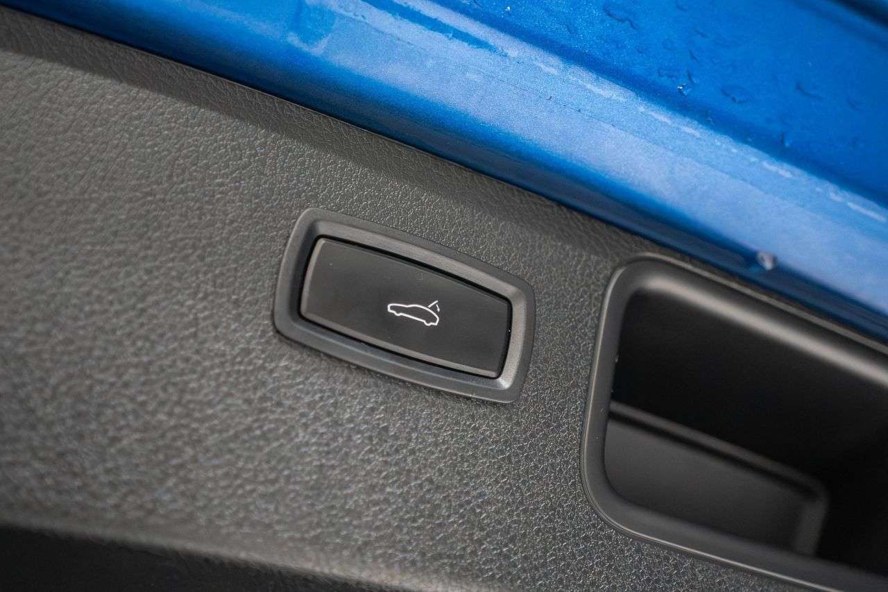 2018 PORSCHE MACAN 2018 PORSCHE MACAN