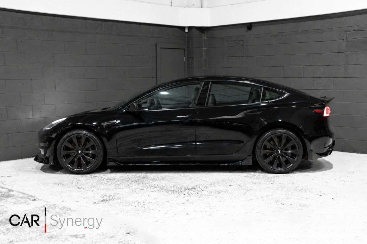 A 2020 TESLA MODEL 3 (Dual Motor) Long Range Saloon 4dr Electric Auto 4WDE (346 ps) / 2 YEAR TES A 2020 TESLA MODEL 3 (Dual Motor) Long Range Saloon 4dr Electric Auto 4WDE (346 ps) / 2 YEAR TES