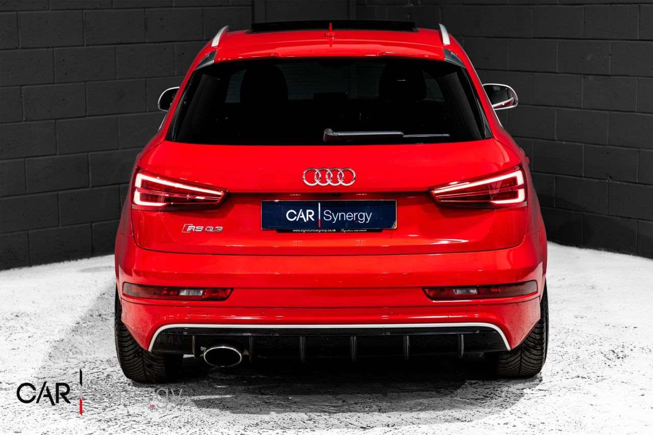 2015 AUDI RS Q3 2015 AUDI RS Q3