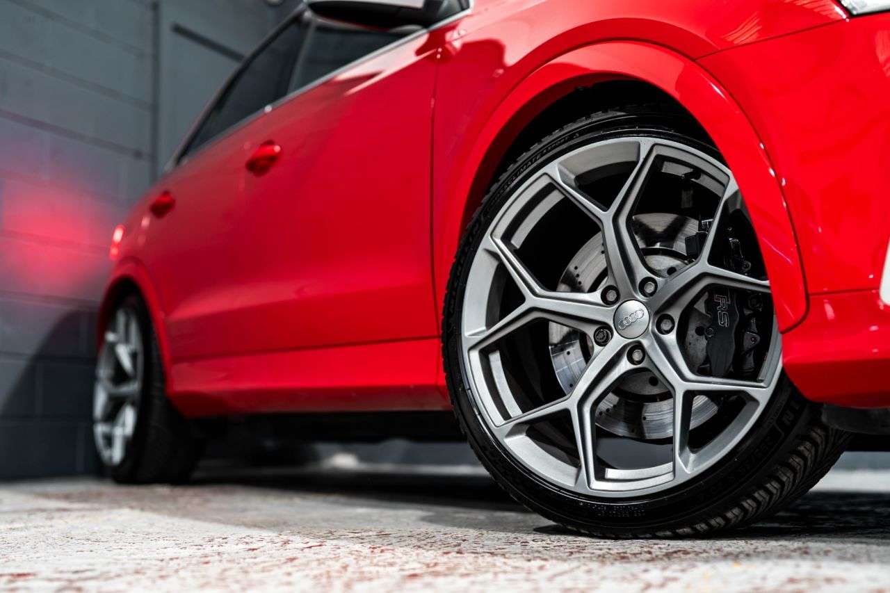 2015 AUDI RS Q3 2015 AUDI RS Q3