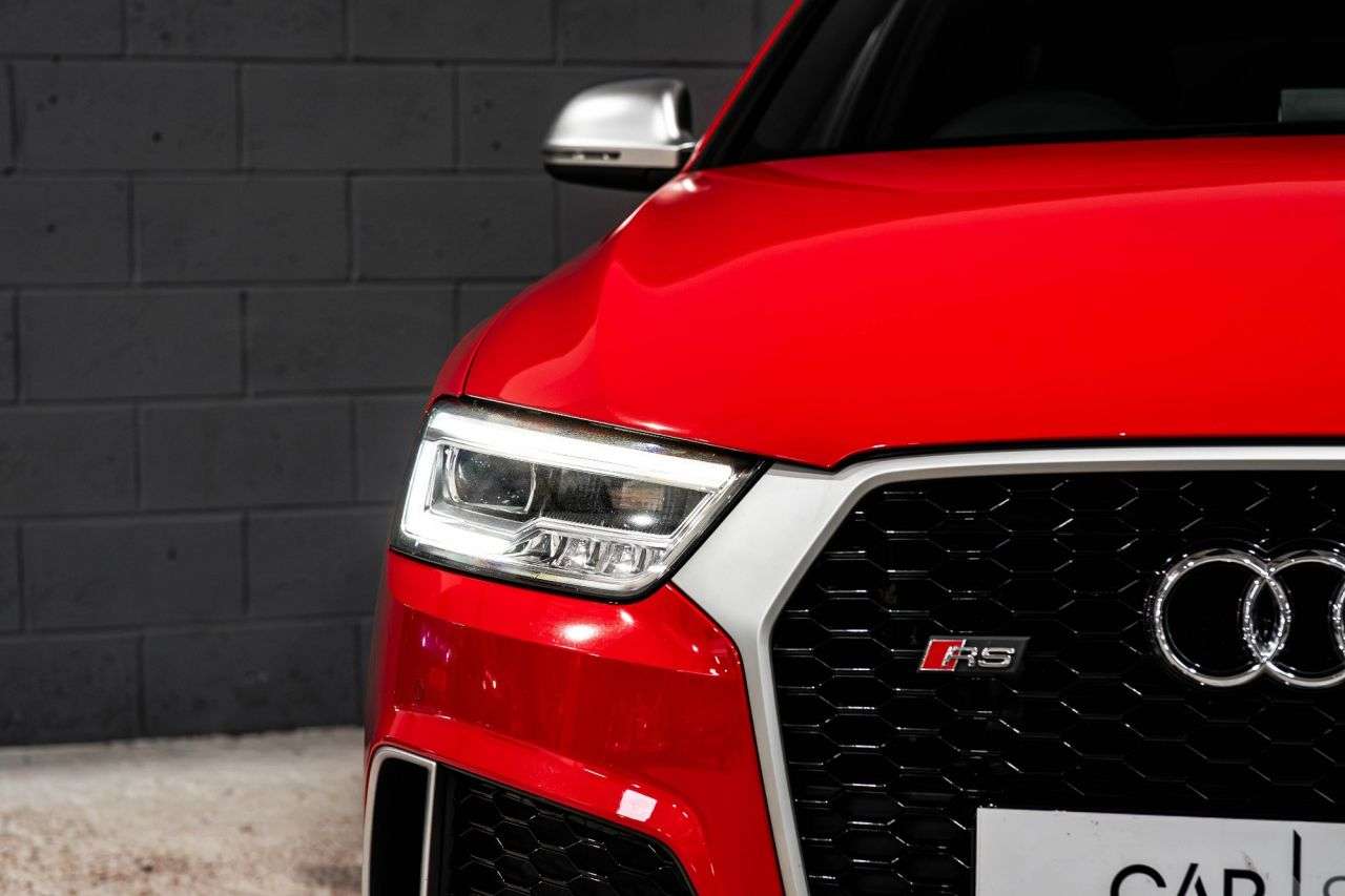 2015 AUDI RS Q3 2015 AUDI RS Q3