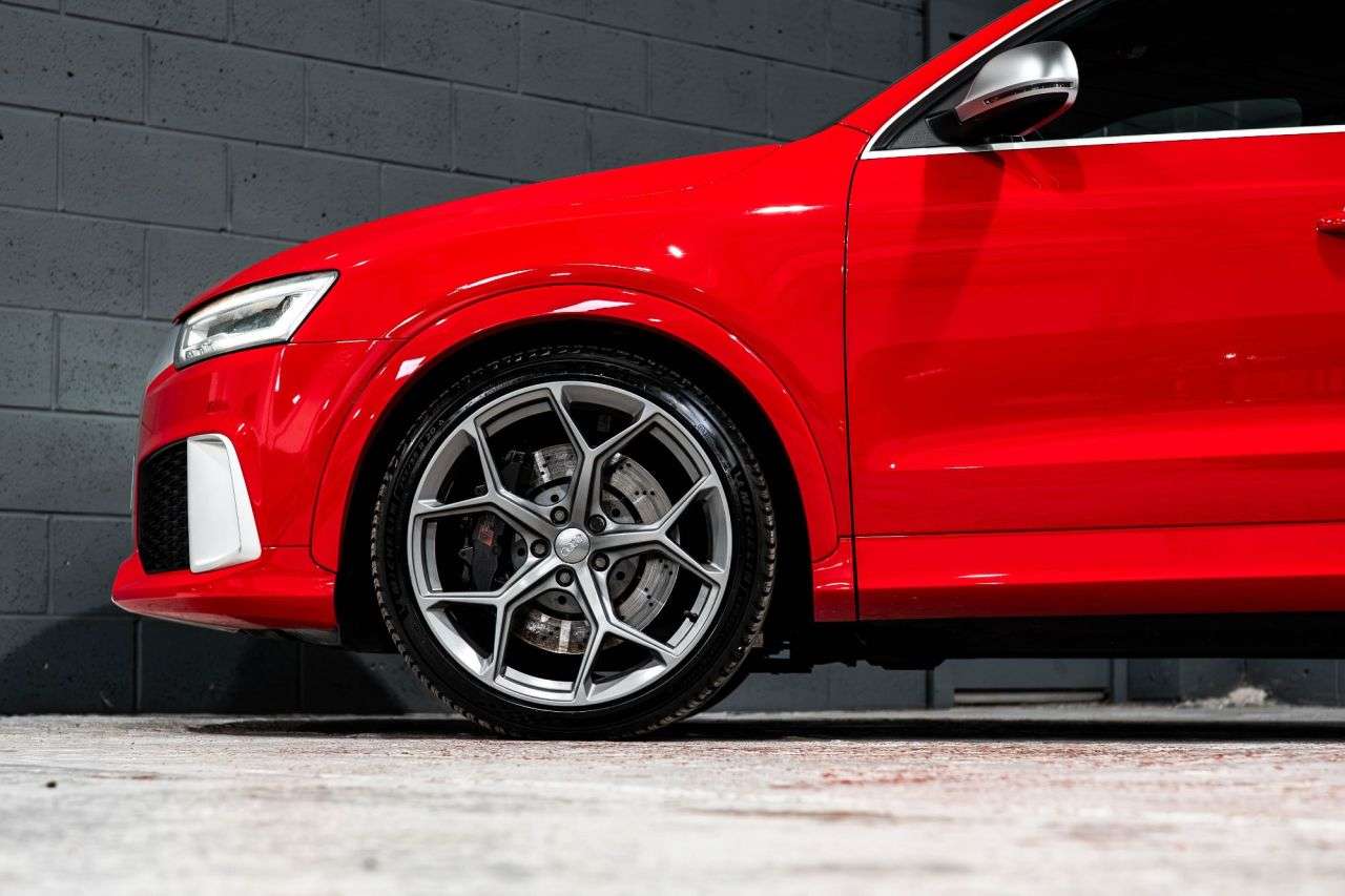 2015 AUDI RS Q3 2015 AUDI RS Q3