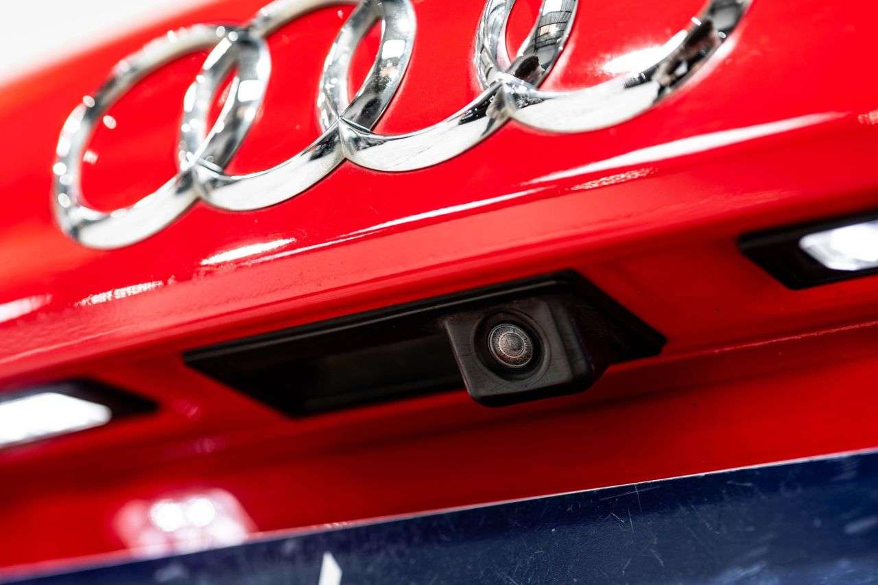 2015 AUDI RS Q3 2015 AUDI RS Q3