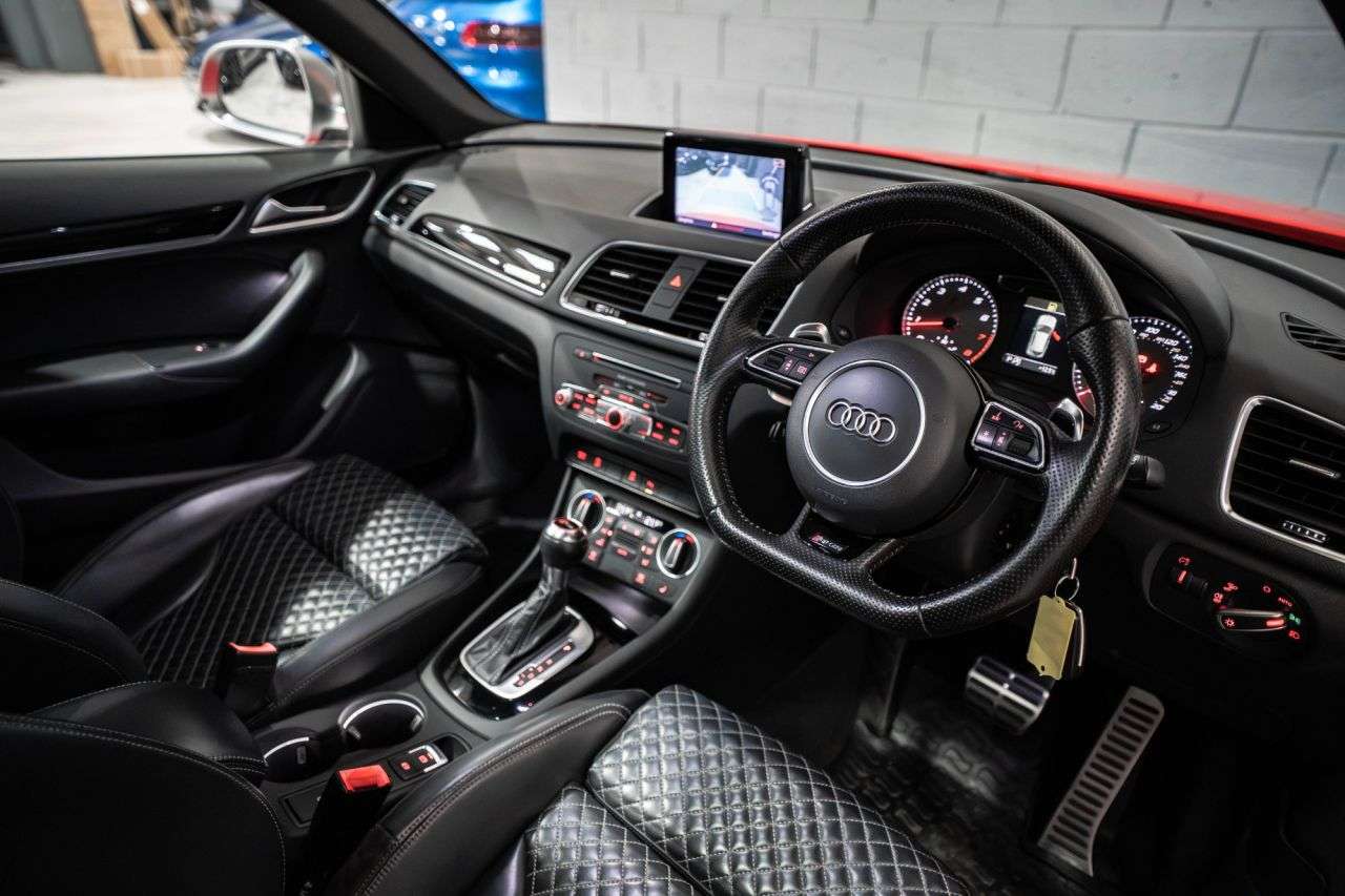 2015 AUDI RS Q3 2015 AUDI RS Q3