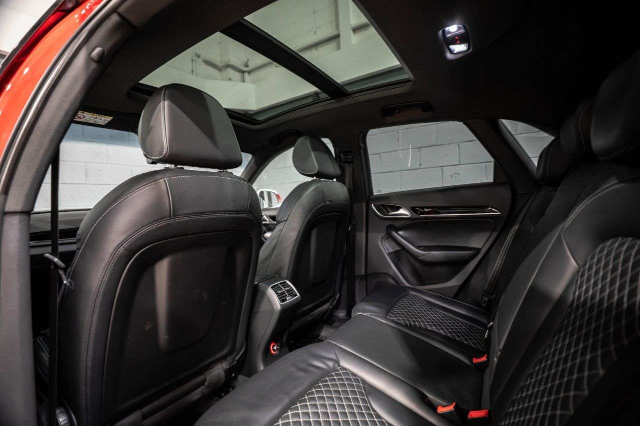 2015 AUDI RS Q3 2015 AUDI RS Q3