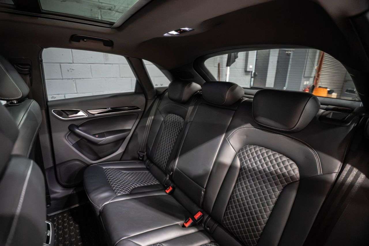 2015 AUDI RS Q3 2015 AUDI RS Q3