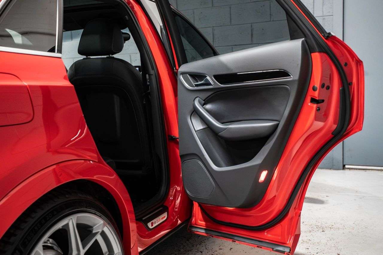 2015 AUDI RS Q3 2015 AUDI RS Q3