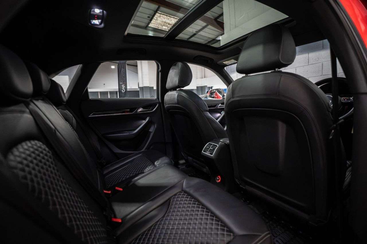 2015 AUDI RS Q3 2015 AUDI RS Q3