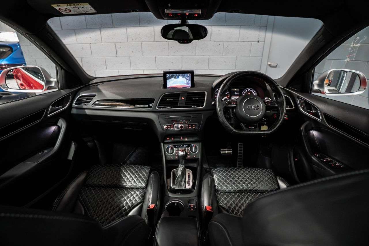 A 2015 AUDI RS Q3 2.5 TFSI SUV 5dr Petrol S Tronic quattro Euro 6 (s/s) (340 ps) / STUNNING C A 2015 AUDI RS Q3 2.5 TFSI SUV 5dr Petrol S Tronic quattro Euro 6 (s/s) (340 ps) / STUNNING C