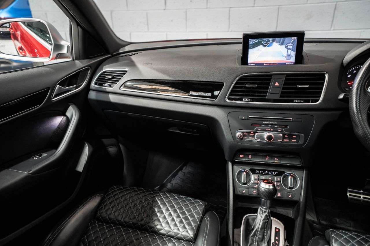 2015 AUDI RS Q3 2015 AUDI RS Q3