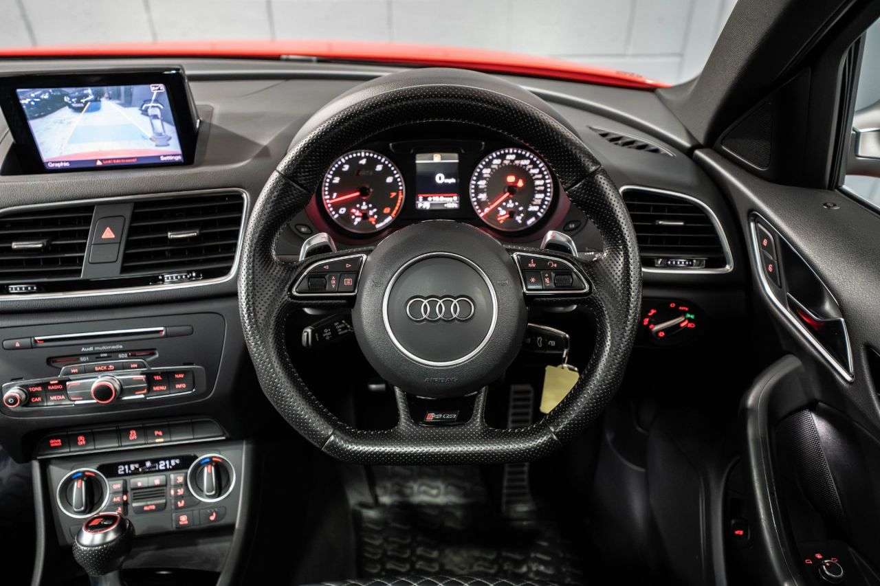 2015 AUDI RS Q3 2015 AUDI RS Q3