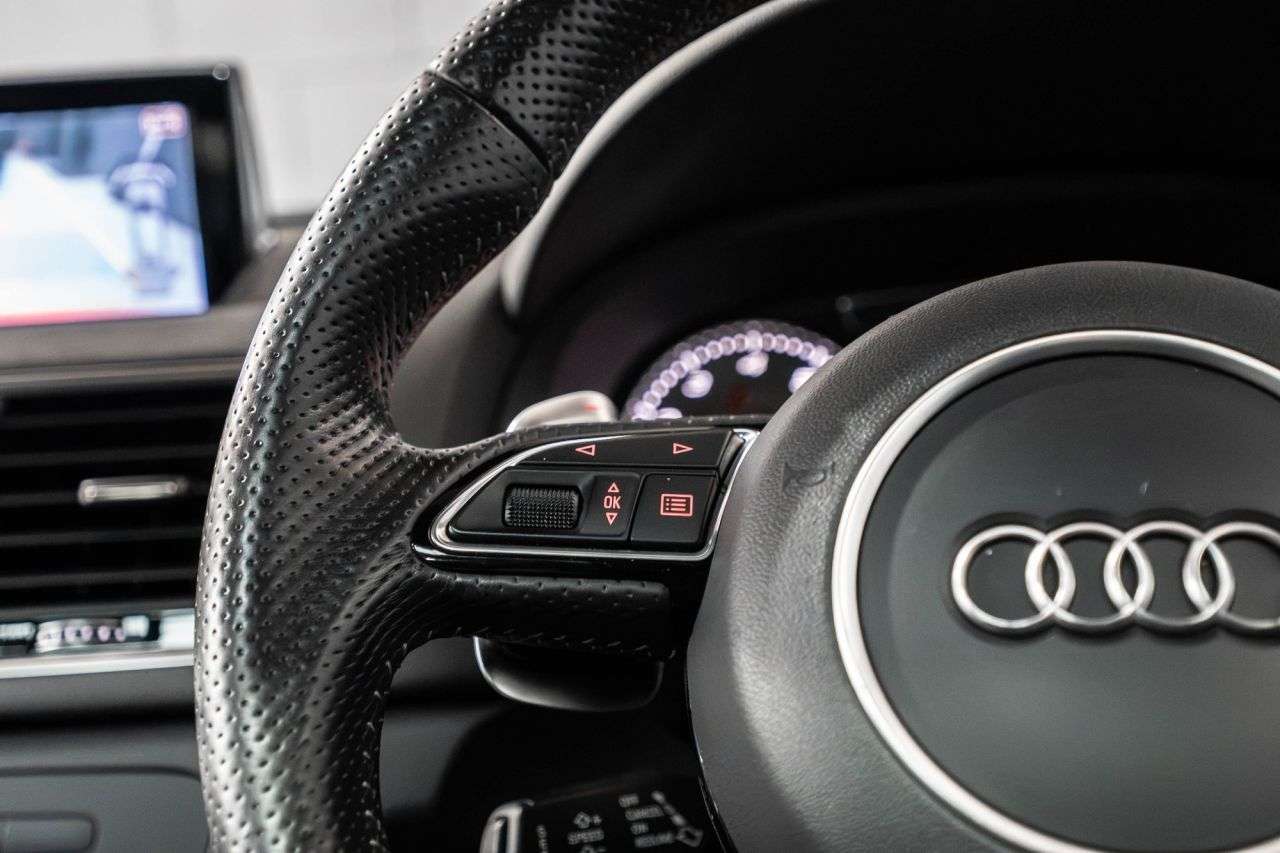 2015 AUDI RS Q3 2015 AUDI RS Q3