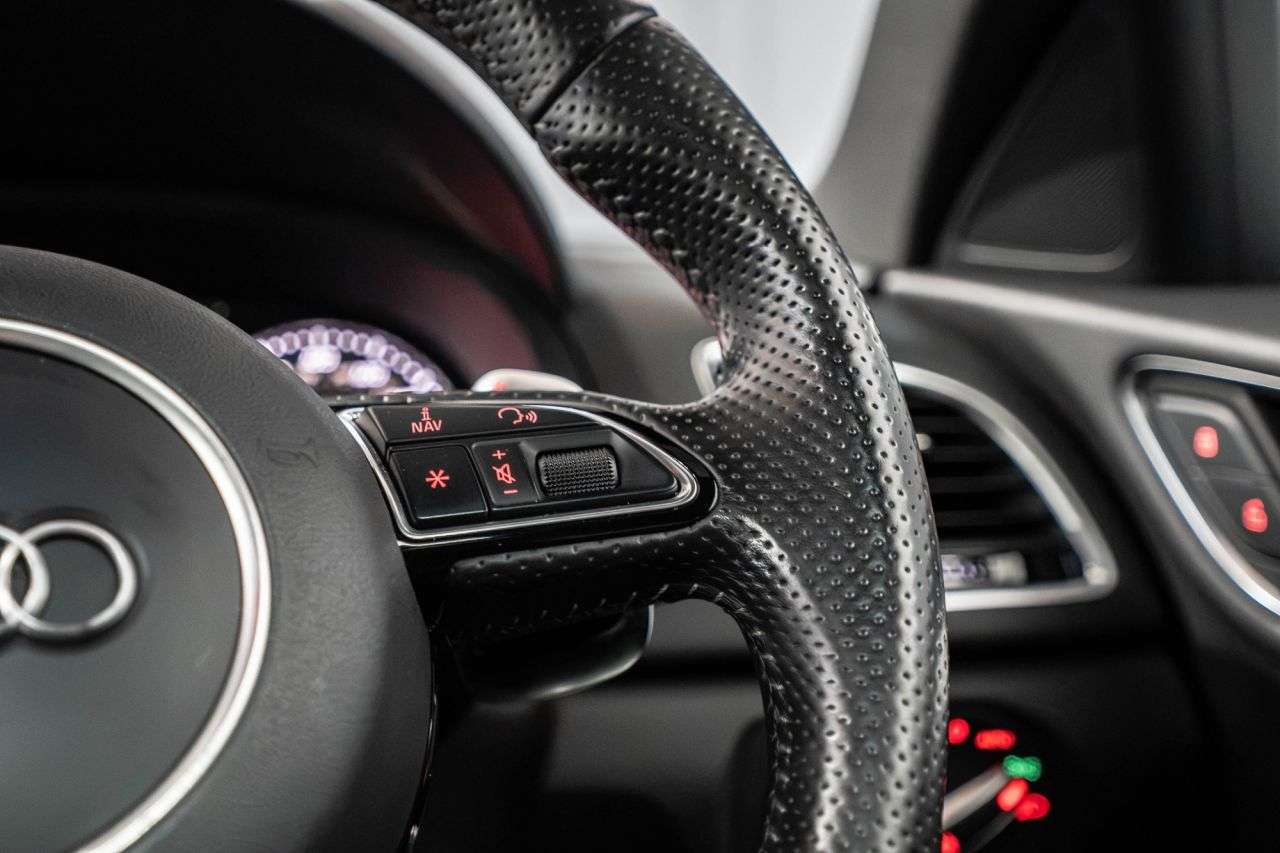 2015 AUDI RS Q3 2015 AUDI RS Q3
