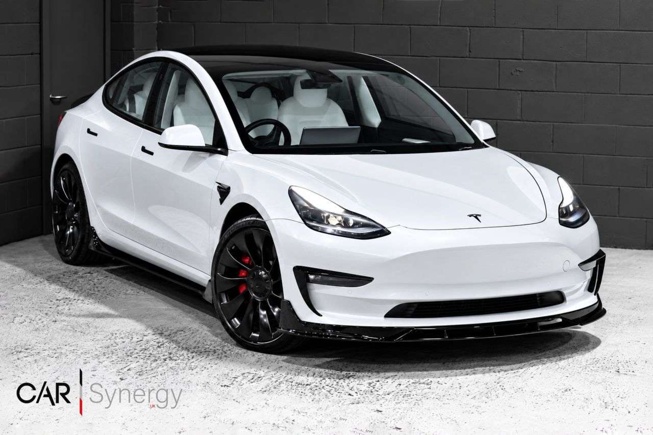 A 2022 TESLA MODEL 3 (Dual Motor) Performance Saloon 4dr Electric Auto 4WDE (Performance Upgrade A 2022 TESLA MODEL 3 (Dual Motor) Performance Saloon 4dr Electric Auto 4WDE (Performance Upgrade