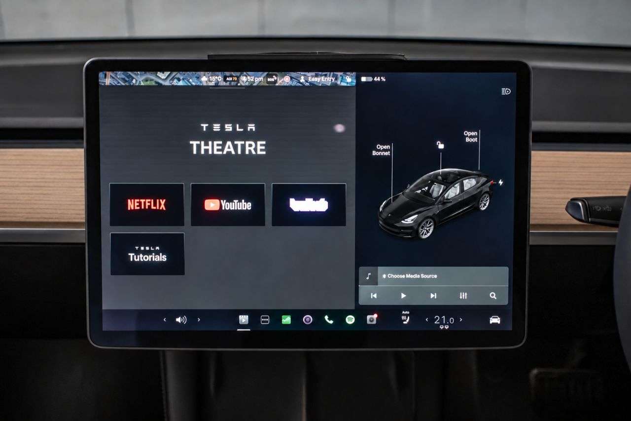 2021 TESLA MODEL 3 2021 TESLA MODEL 3