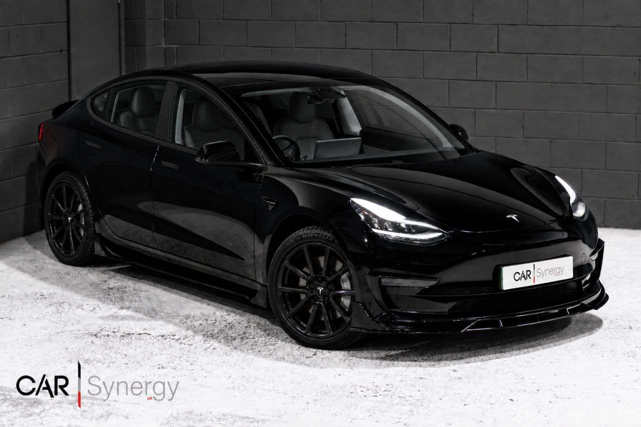 A 2021 TESLA MODEL 3 (Dual Motor) Long Range Saloon 4dr Electric Auto 4WDE (346 ps) / 3 YEAR TES A 2021 TESLA MODEL 3 (Dual Motor) Long Range Saloon 4dr Electric Auto 4WDE (346 ps) / 3 YEAR TES