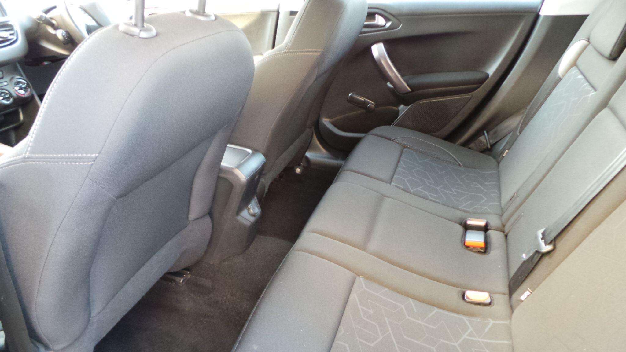 2016 PEUGEOT 2008 2016 PEUGEOT 2008