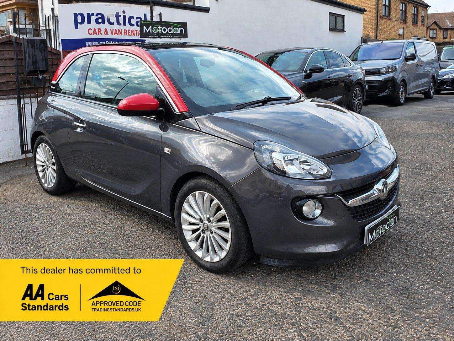 A 2015 VAUXHALL ADAM 1.2i GLAM Euro 6 3dr A 2015 VAUXHALL ADAM 1.2i GLAM Euro 6 3dr