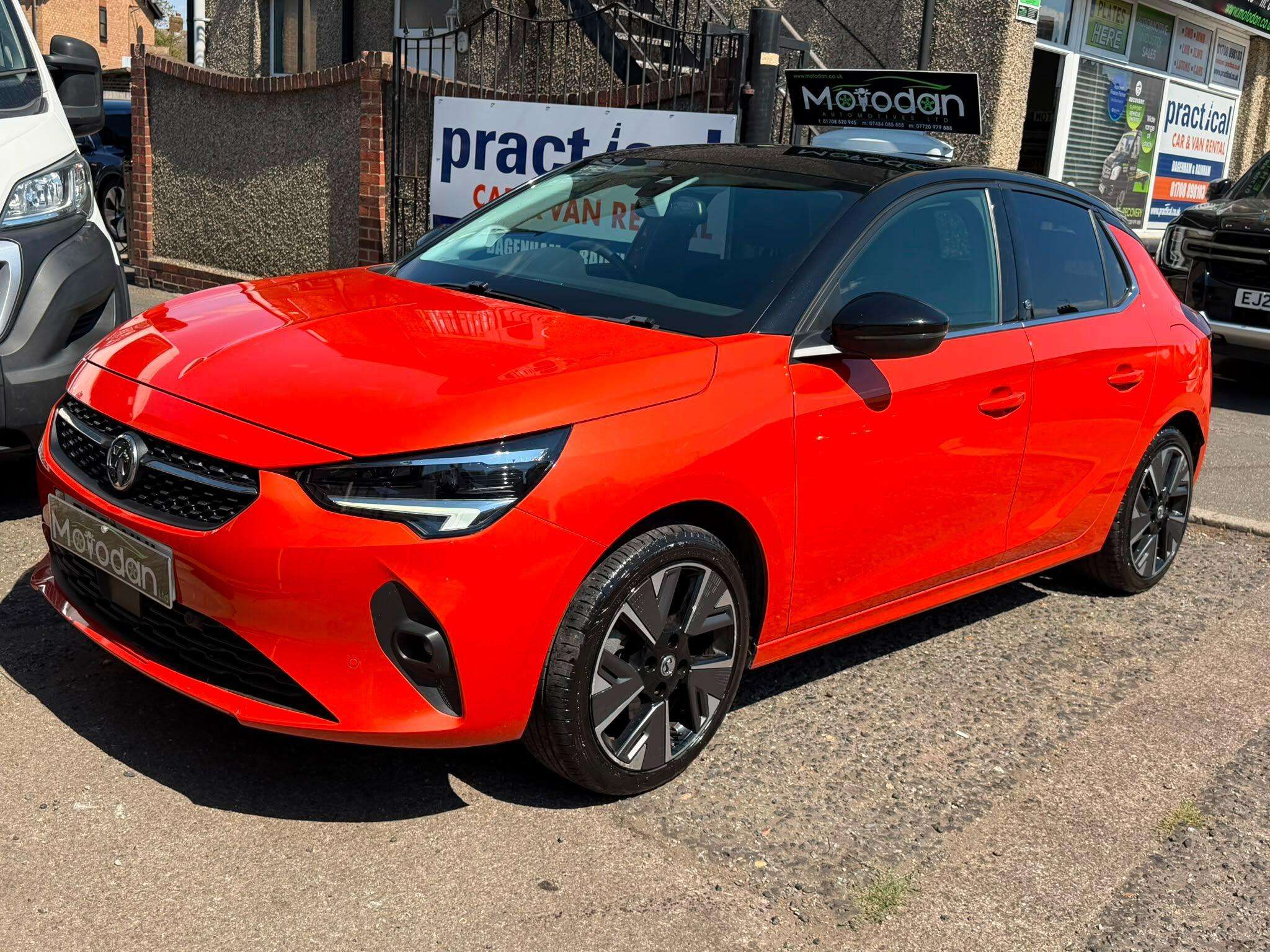 A 2021 VAUXHALL CORSA 50kWh Elite Nav Premium Auto 5dr (7.4Kw Charger) A 2021 VAUXHALL CORSA 50kWh Elite Nav Premium Auto 5dr (7.4Kw Charger)
