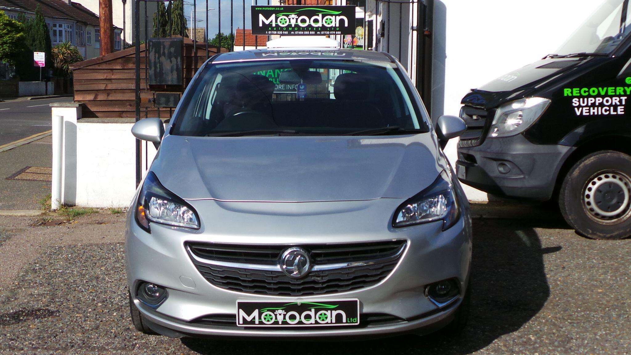 A 2016 VAUXHALL CORSA 1.4i Turbo ecoFLEX SRi Euro 6 (s/s) 3dr A 2016 VAUXHALL CORSA 1.4i Turbo ecoFLEX SRi Euro 6 (s/s) 3dr