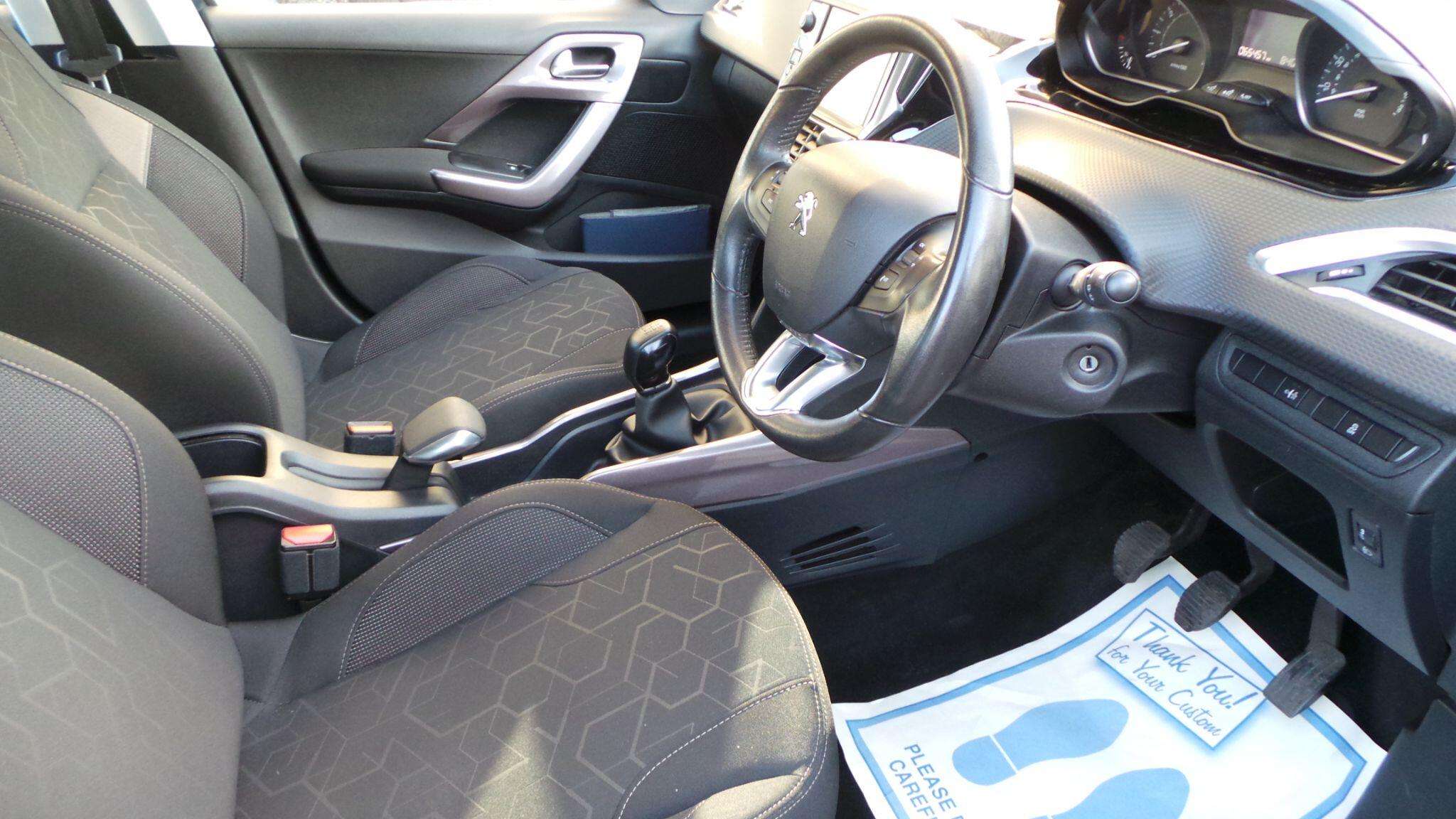 2016 PEUGEOT 2008 2016 PEUGEOT 2008