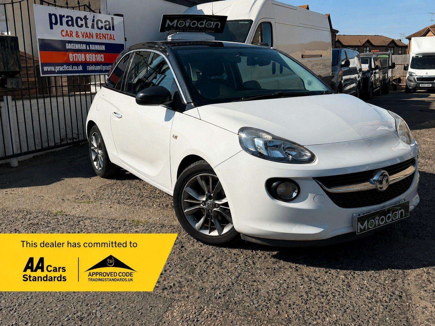 A 2015 VAUXHALL ADAM 1.2i JAM Euro 6 3dr A 2015 VAUXHALL ADAM 1.2i JAM Euro 6 3dr