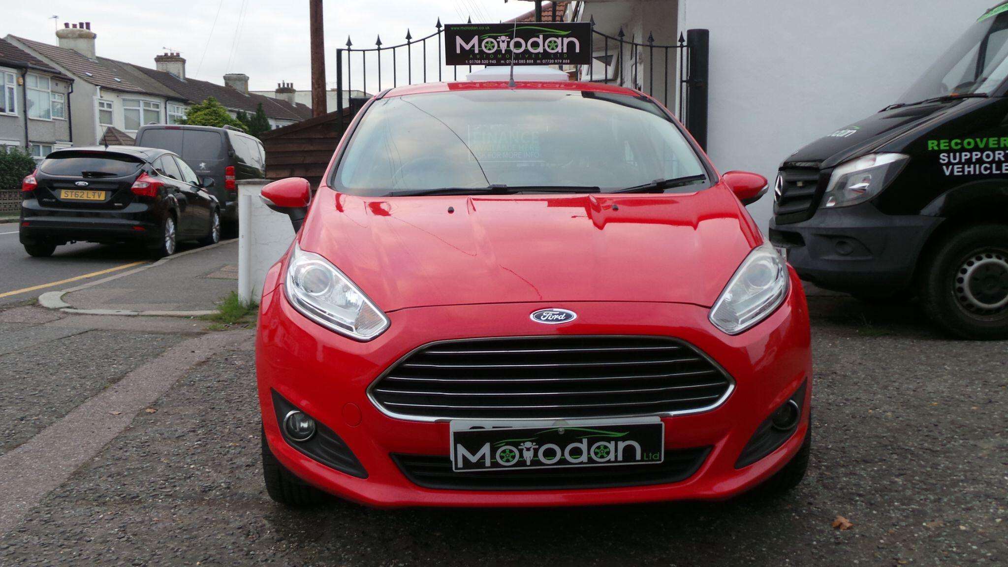 A 2015 FORD FIESTA 1.0T EcoBoost Zetec Euro 6 (s/s) 5dr A 2015 FORD FIESTA 1.0T EcoBoost Zetec Euro 6 (s/s) 5dr