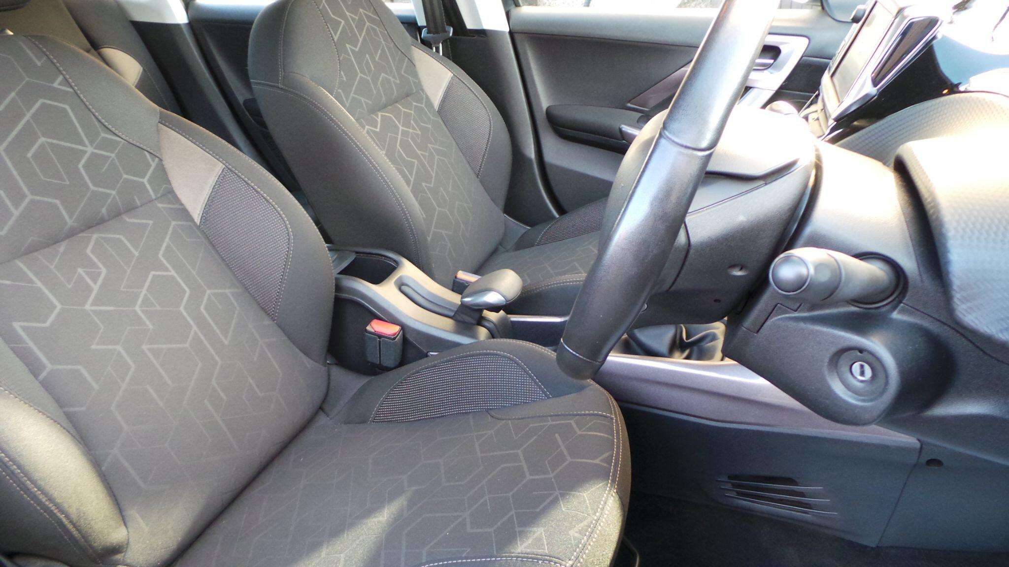 2016 PEUGEOT 2008 2016 PEUGEOT 2008