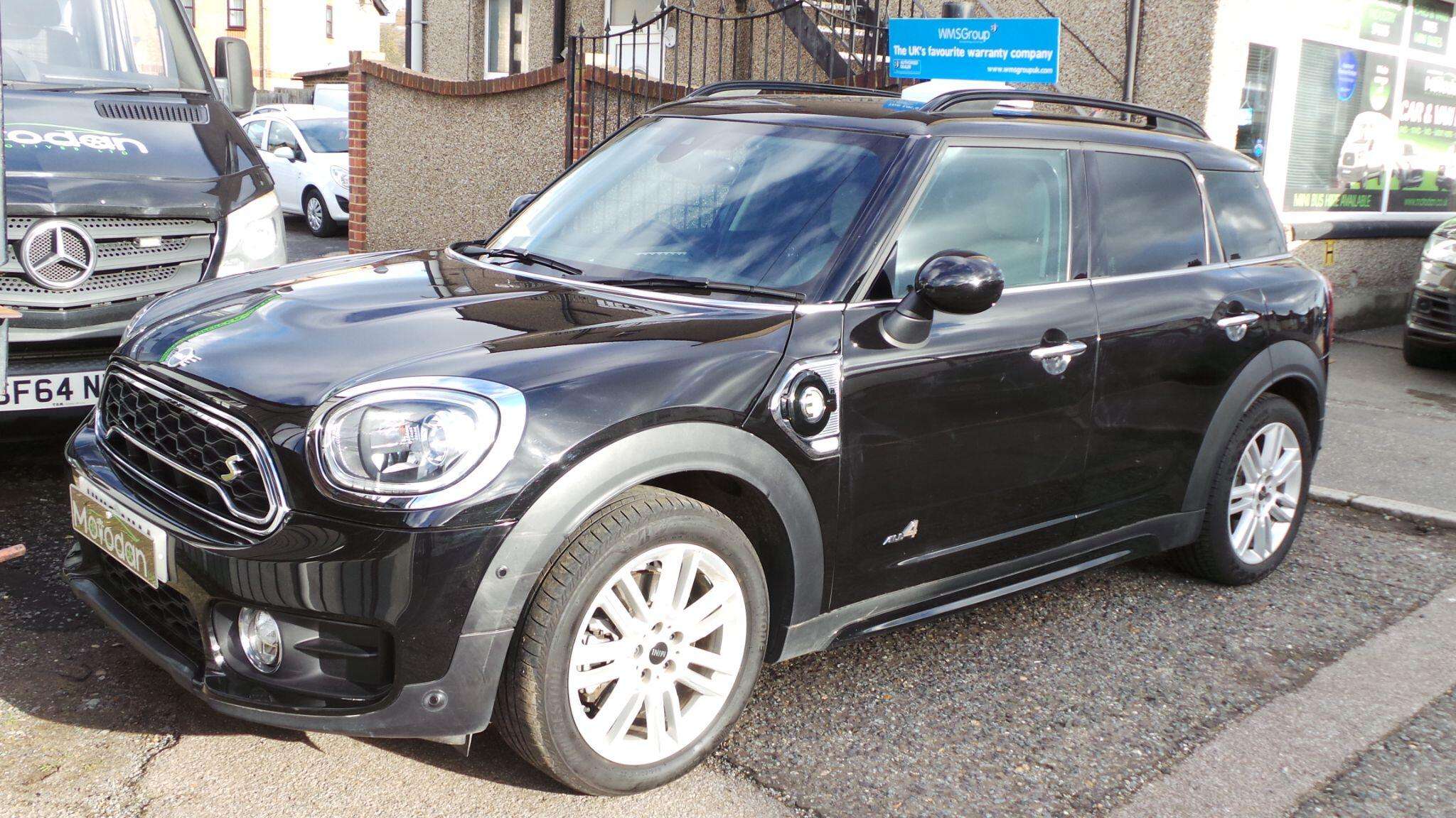 A 2019 MINI COUNTRYMAN 1.5 7.6kWh Cooper SE Exclusive Auto ALL4 Euro 6 (s/s) 5dr A 2019 MINI COUNTRYMAN 1.5 7.6kWh Cooper SE Exclusive Auto ALL4 Euro 6 (s/s) 5dr