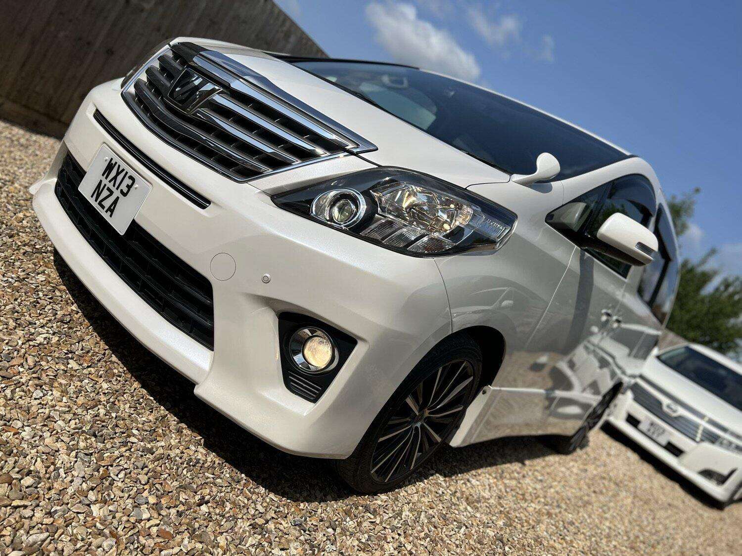 2013 TOYOTA ALPHARD 2013 TOYOTA ALPHARD