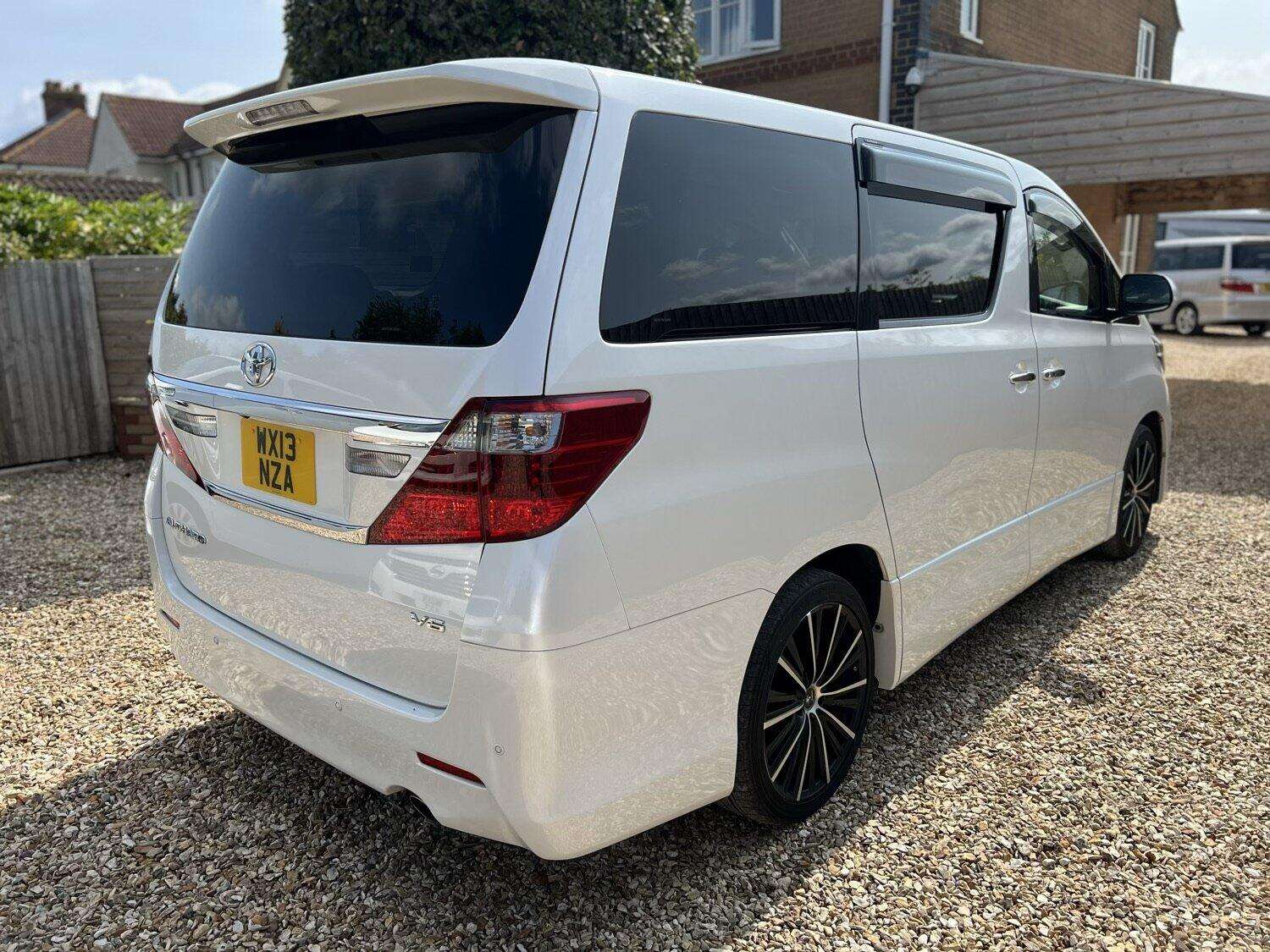 2013 TOYOTA ALPHARD 2013 TOYOTA ALPHARD