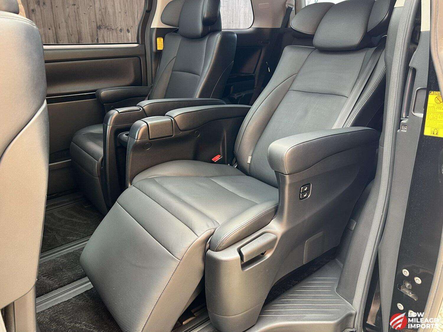 2012 TOYOTA ALPHARD 2012 TOYOTA ALPHARD