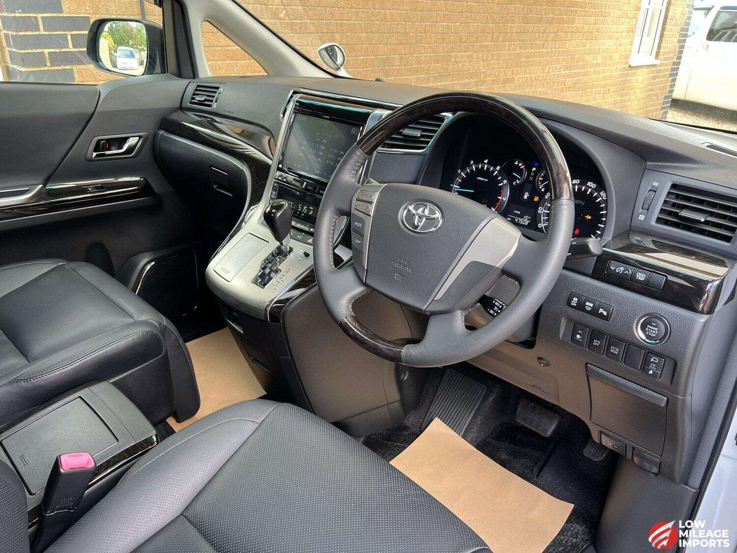 2014 TOYOTA ALPHARD 2014 TOYOTA ALPHARD