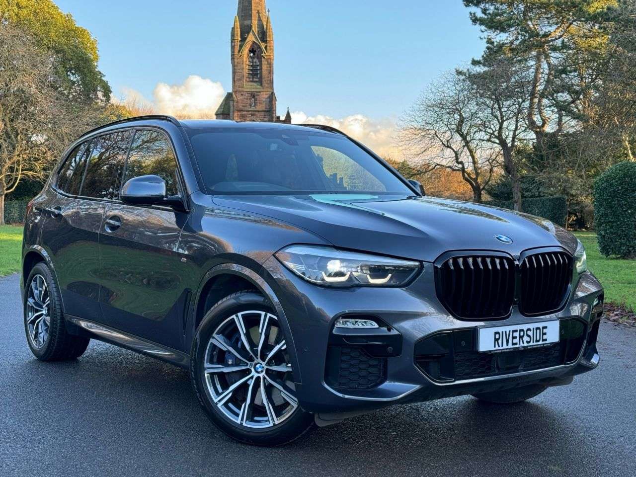 A 2019 BMW X5 3.0 30d M Sport SUV 5dr Diesel Auto xDrive Euro 6 (s/s) (265 ps) A 2019 BMW X5 3.0 30d M Sport SUV 5dr Diesel Auto xDrive Euro 6 (s/s) (265 ps)