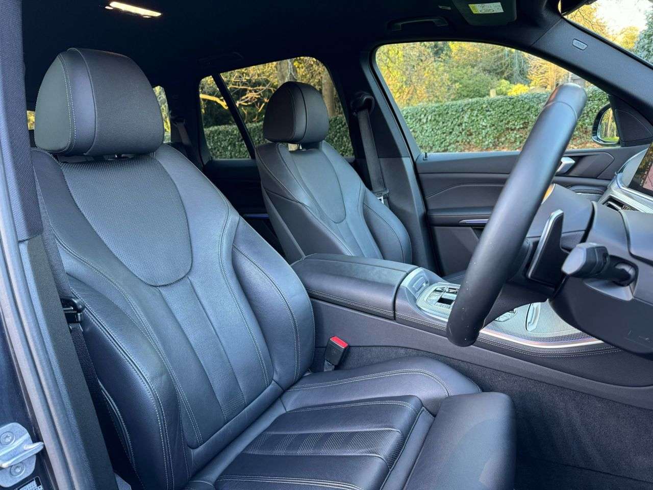 A 2019 BMW X5 3.0 30d M Sport SUV 5dr Diesel Auto xDrive Euro 6 (s/s) (265 ps) A 2019 BMW X5 3.0 30d M Sport SUV 5dr Diesel Auto xDrive Euro 6 (s/s) (265 ps)